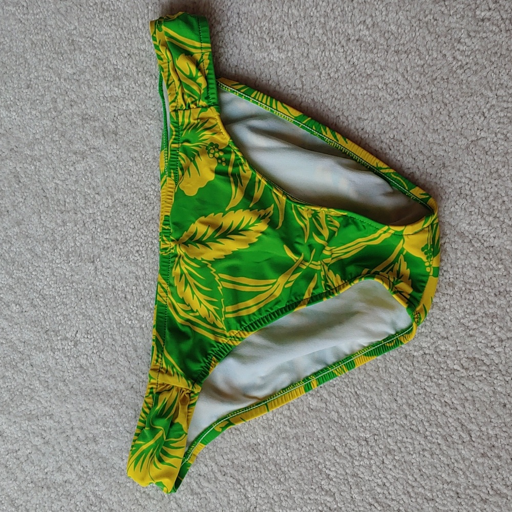 Ralph Lauren size medium bikini bottom